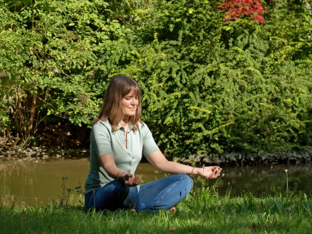 Retreat Silke meditiert